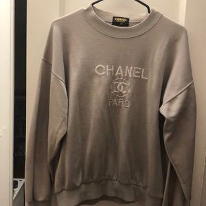 Chanel Sweatshirt Pullover